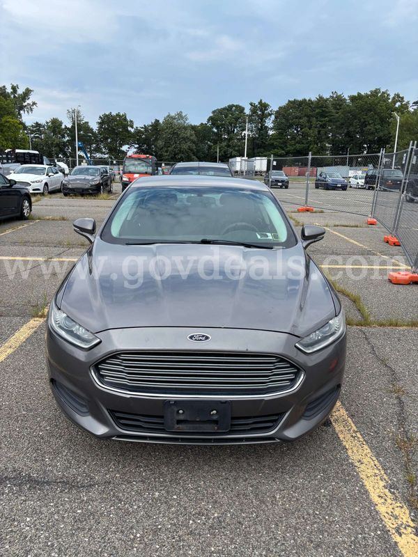 2014 Ford Fusion SE