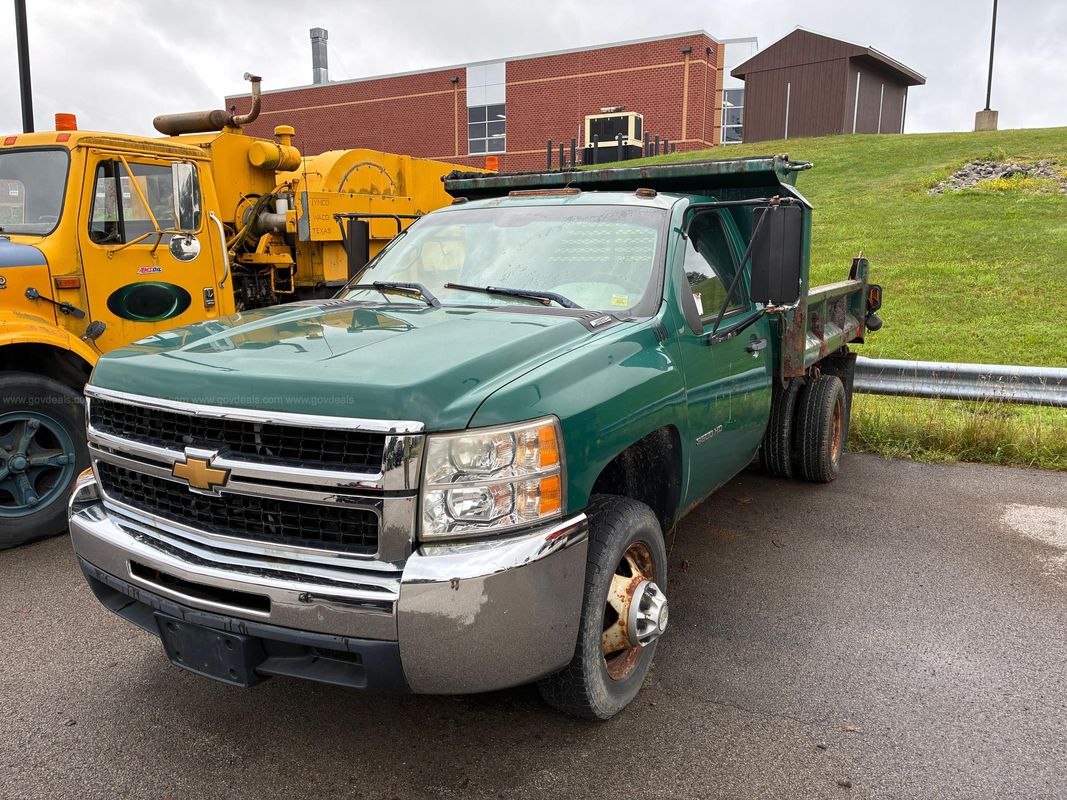 2010 Chevrolet Silverado 3500HD Work Truck/Fleet/Base