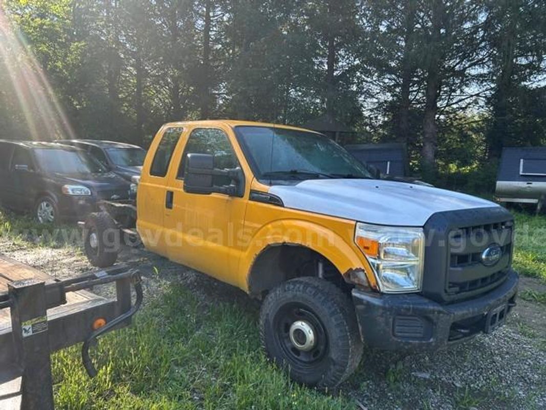 2013 Ford F-250 SD XLT SuperCab Long Bed 4WD