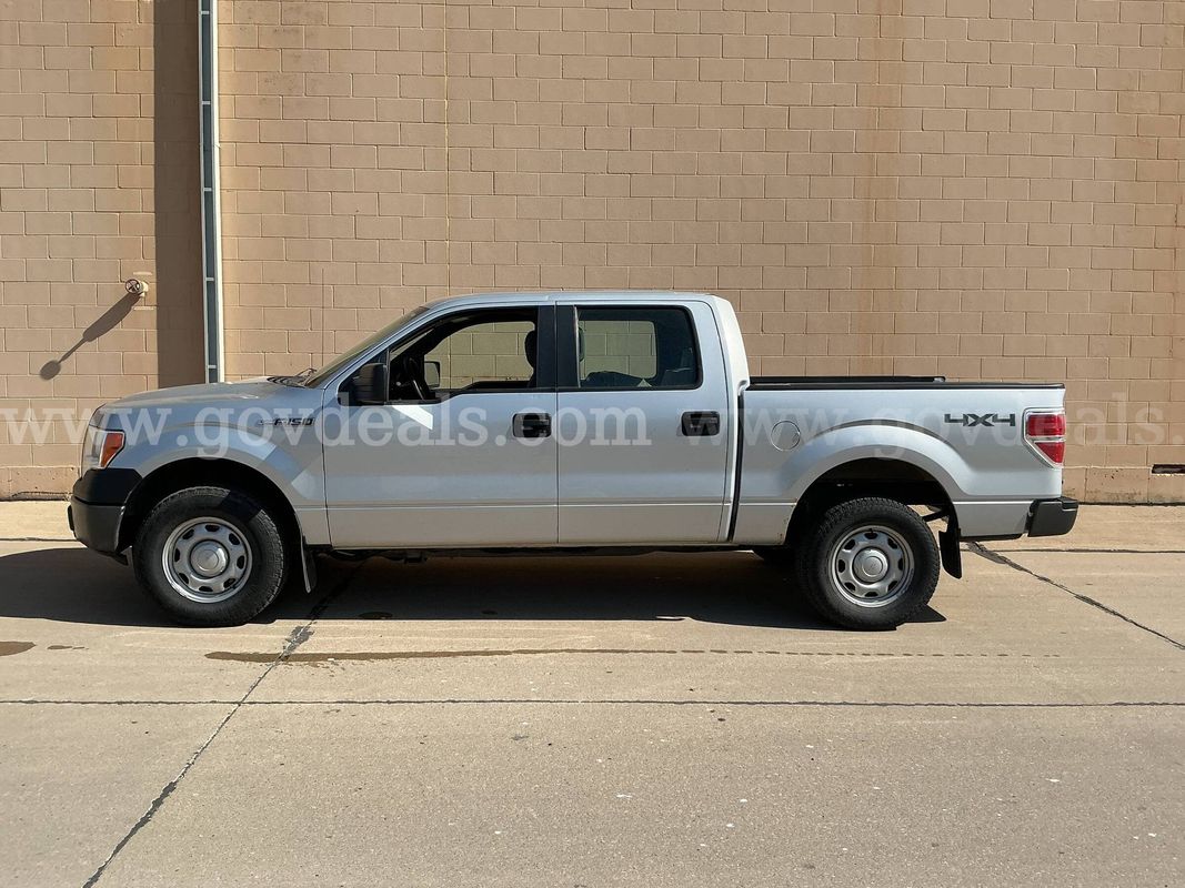 2013 Ford F-150 XL SuperCrew 5.5-ft. Bed 4WD