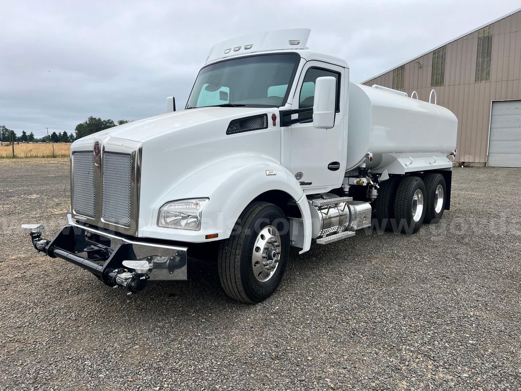 2017 Kenworth T880 With NEW 2026 Water Truck System