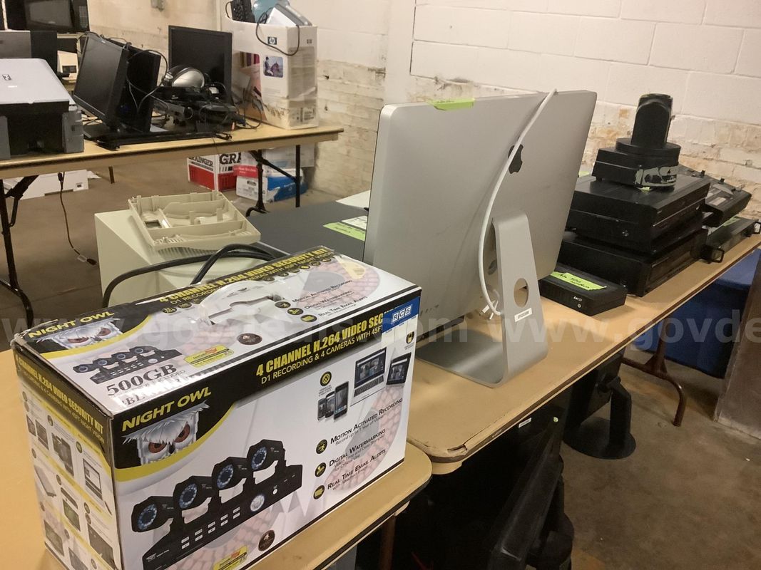 Lot of electronics