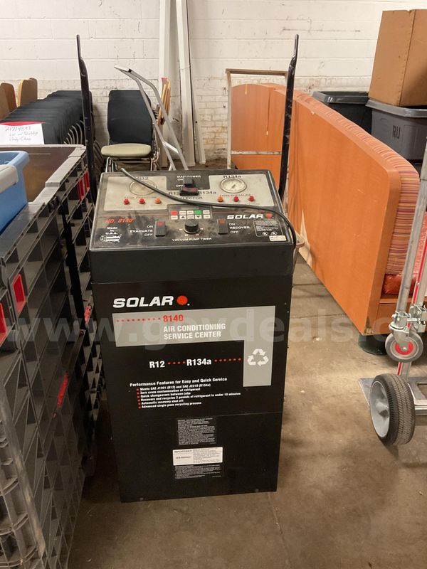 Solar A/C recovery machine