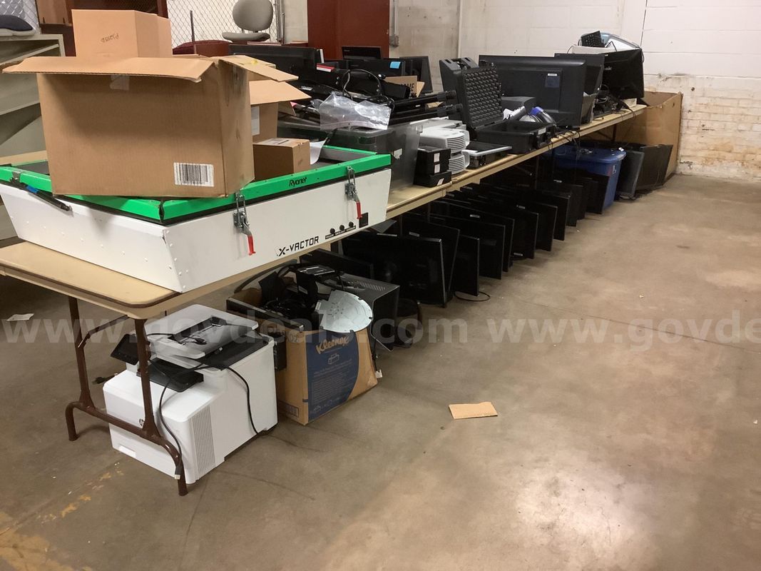 Lot of electronics