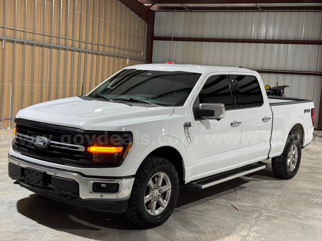 2024 Ford F-150 XLT 4X4