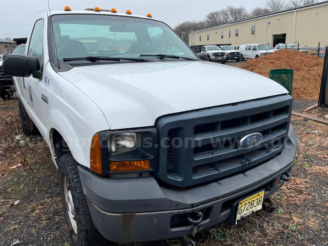 2006 Ford F-350 SD XL 4WD