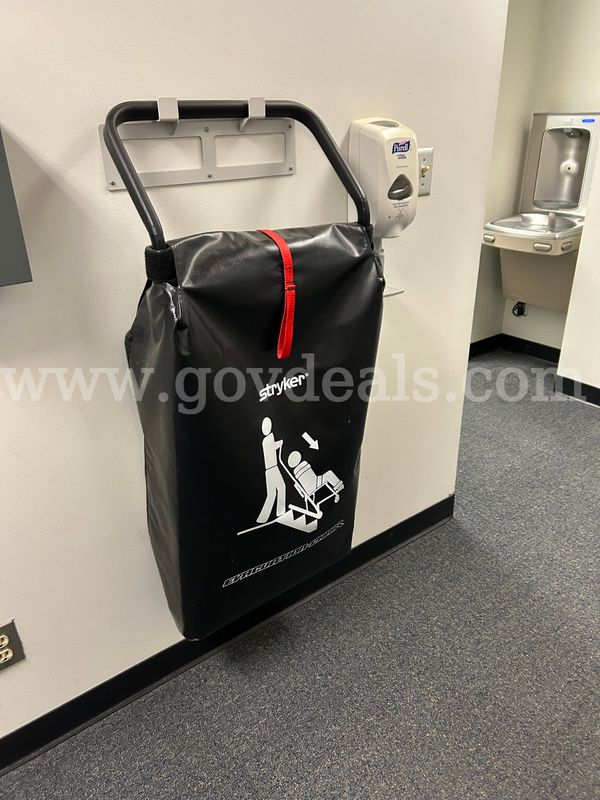 Stryker Evacuation Chair Model 6253
