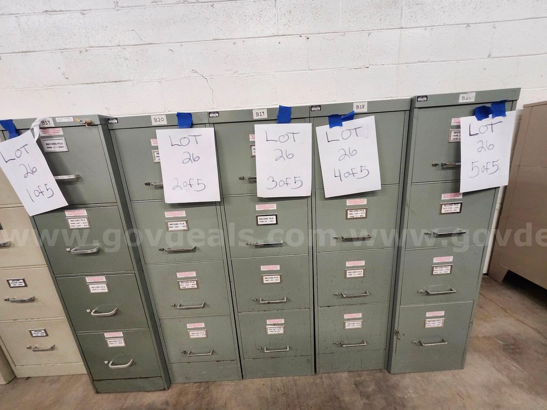 Lot of 5 - 4 Drawer File Cabinets (NO KEYS) 15"x46 3/4"x 28"