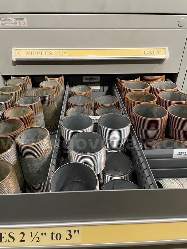 Lot of Galvanized & Close Galvanized Nipple