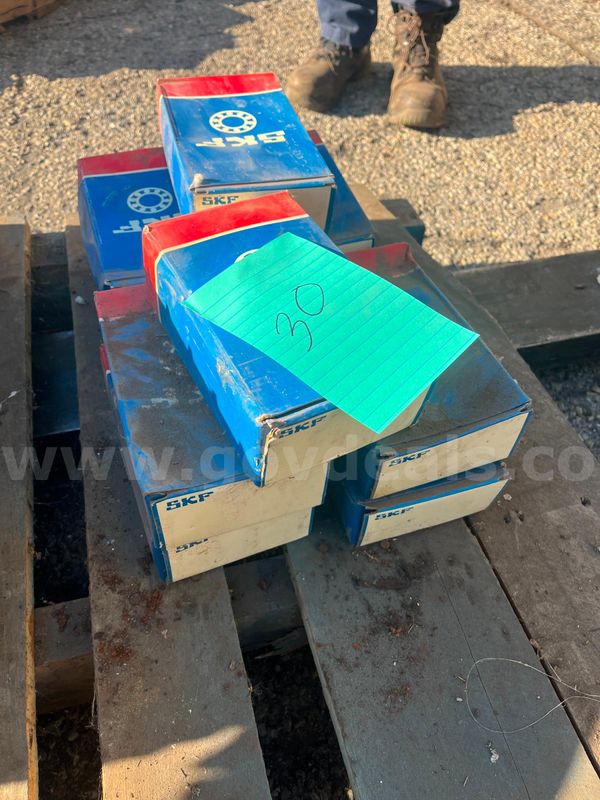 Mixed lot of Ten Pillow Block Bearings