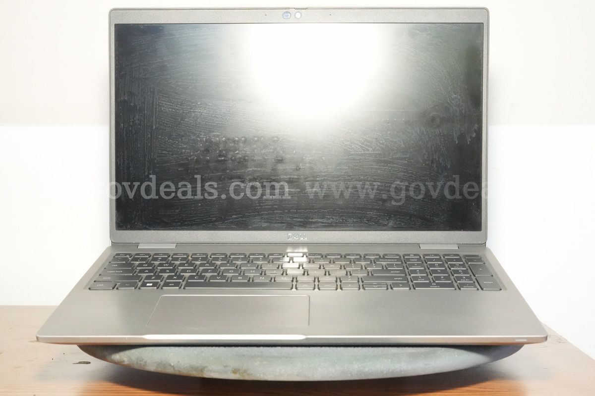 Dell Latitude 5520 Laptop – 11th Gen Intel Core i7 – 4GB RAM – 512GB SSD – Working