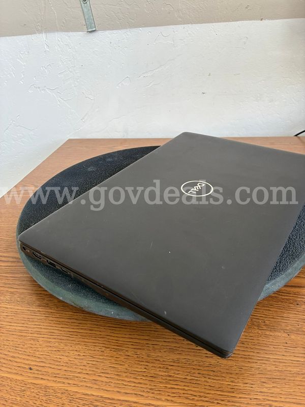Dell Latitude 3520 Laptop – Intel Core i5-1135G7 – 16GB RAM – 256GB Storage