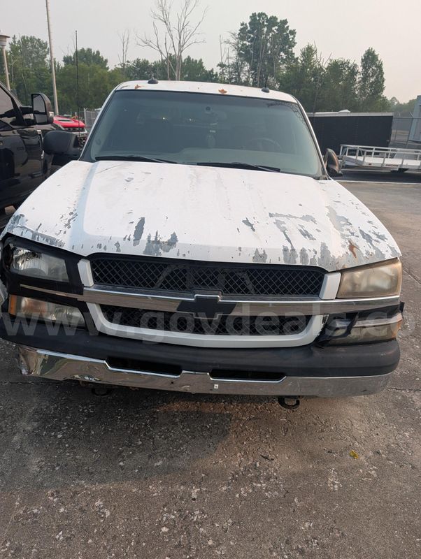 2003 Chevrolet Silverado 1500 Ext. Cab Short Bed 4WD