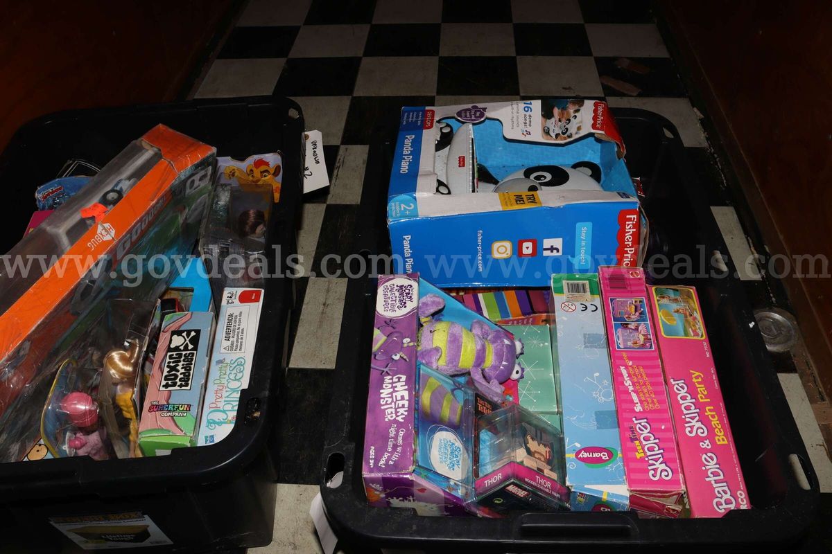 Collectibles: Toys and Games **PICK-UP ONLY**