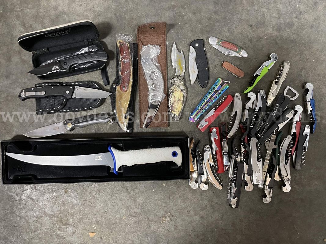 Assorted Knives & Tools **PICK-UP ONLY**
