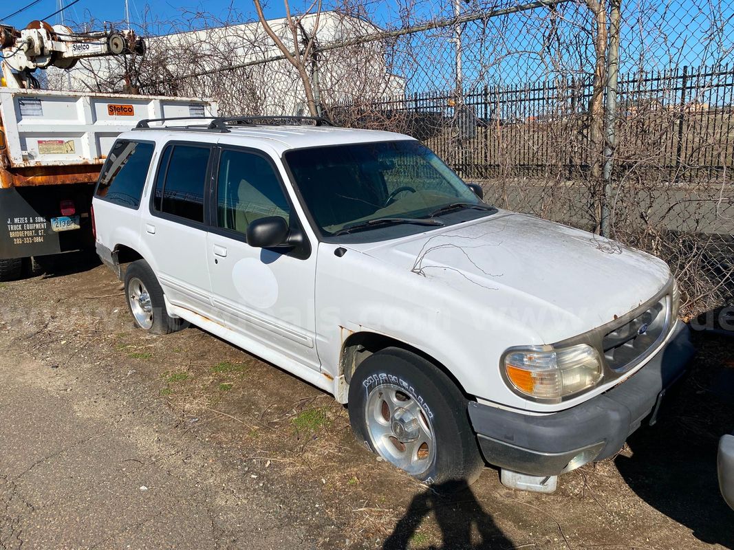 1999 Ford Explorer