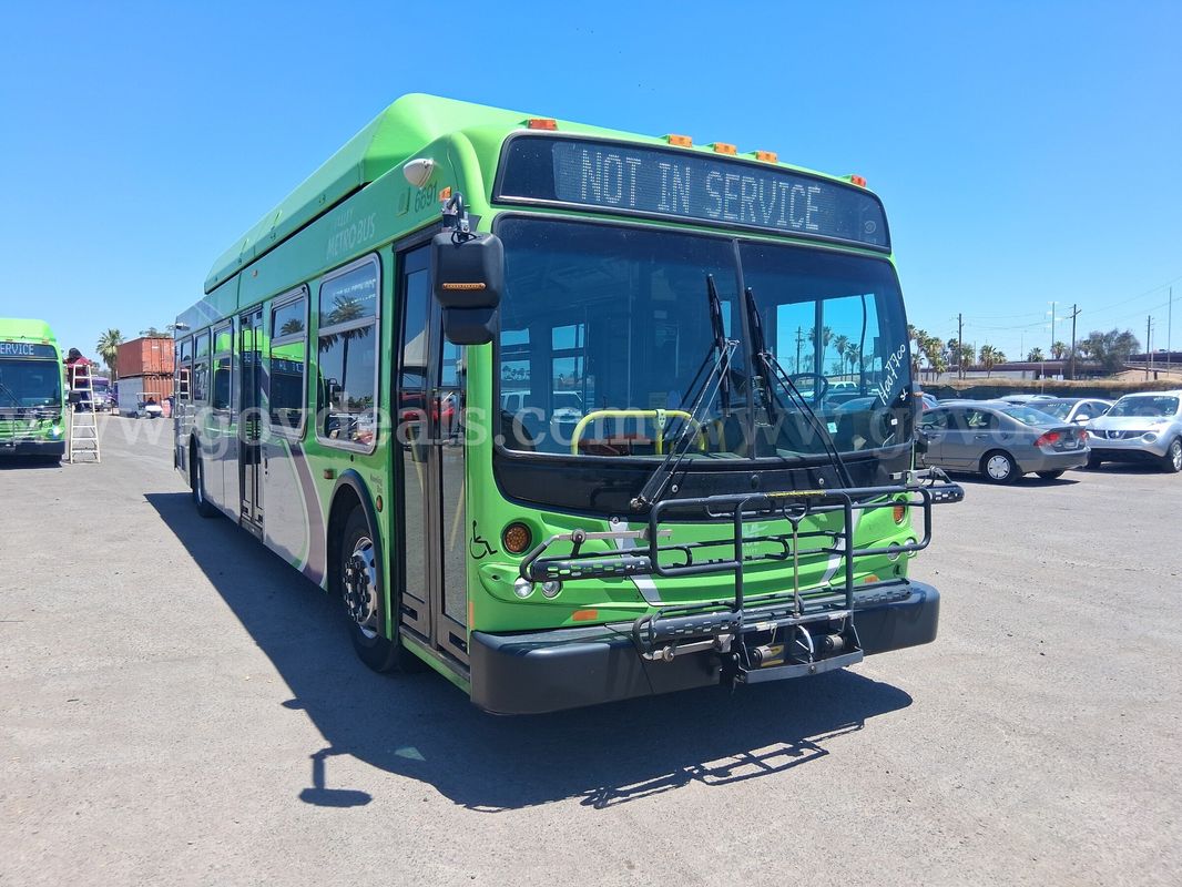 2011 NEW FLYER Low Floor Re-styled Transit Bus