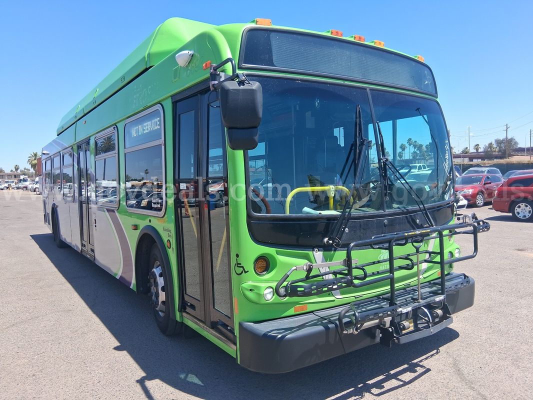 2011 NEW FLYER Low Floor Re-styled Transit Bus