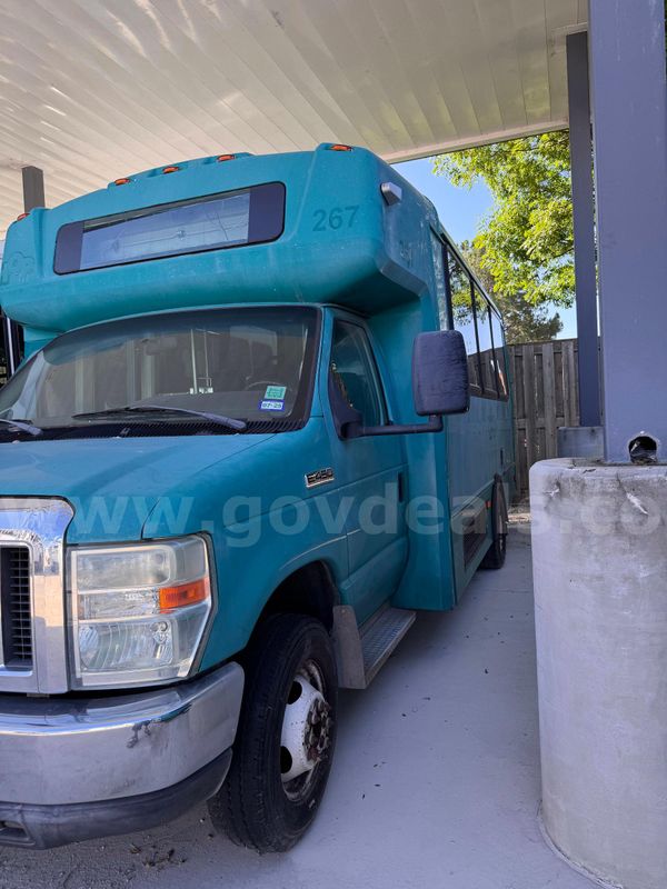 2015 Ford Econoline