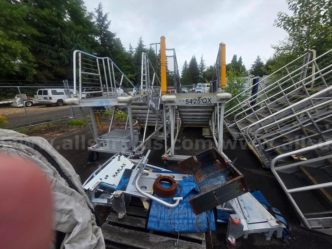 KCI Q400 Rear Stairs Stairs