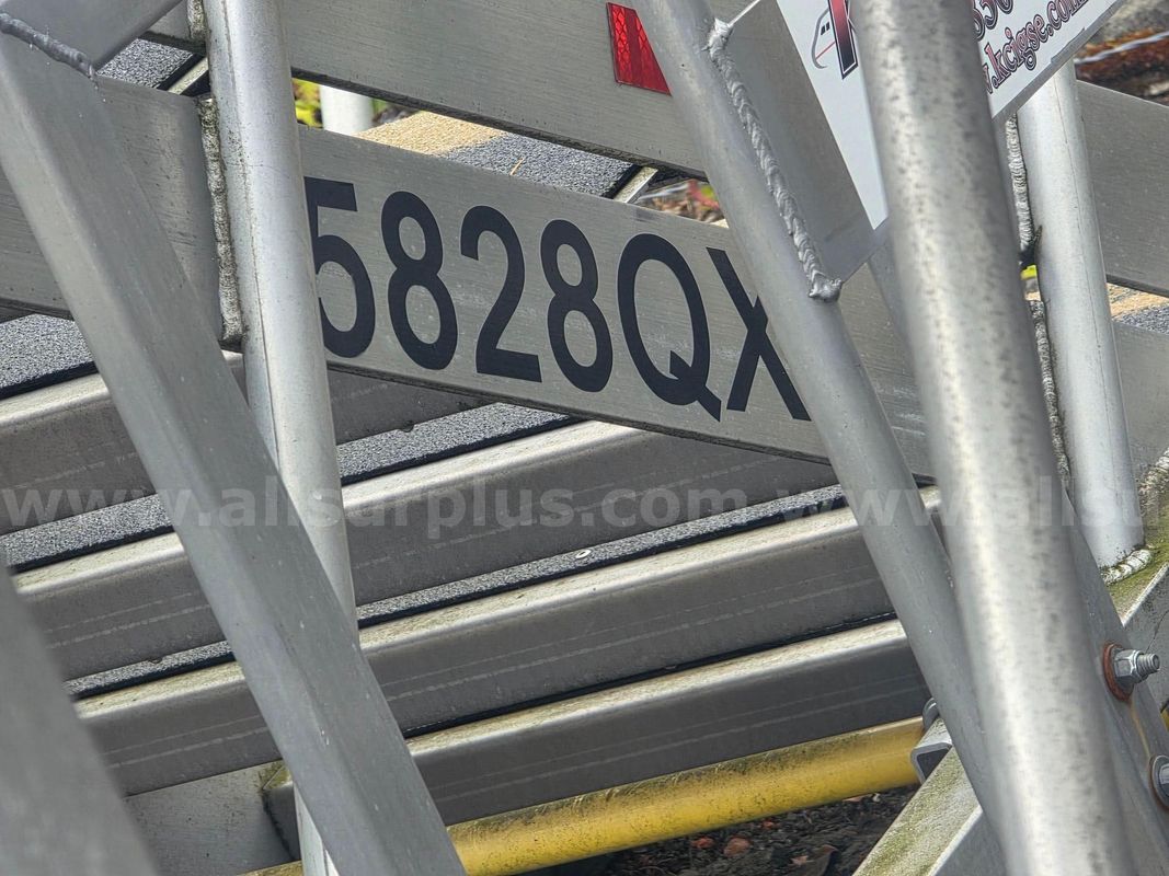 KCI Q400 Rear Stairs Stairs