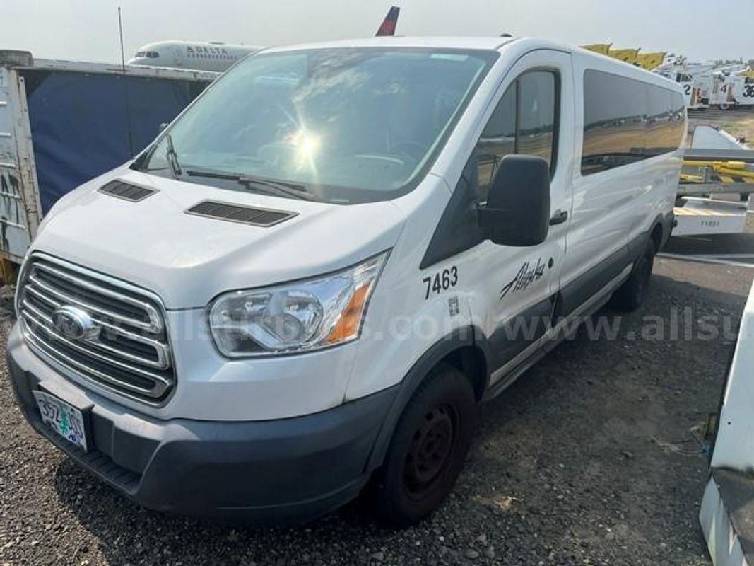 2016 Ford Transit 350 Wagon Low Roof XLT 60/40 Pass. 148-in. WB