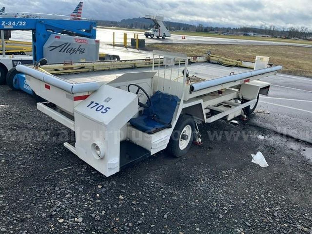 1990 Wollard Mounted Lift Truck