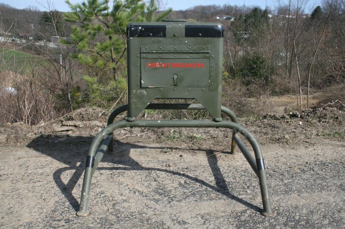 1964 Military Electronic Specialty SE 1076 Power Junction