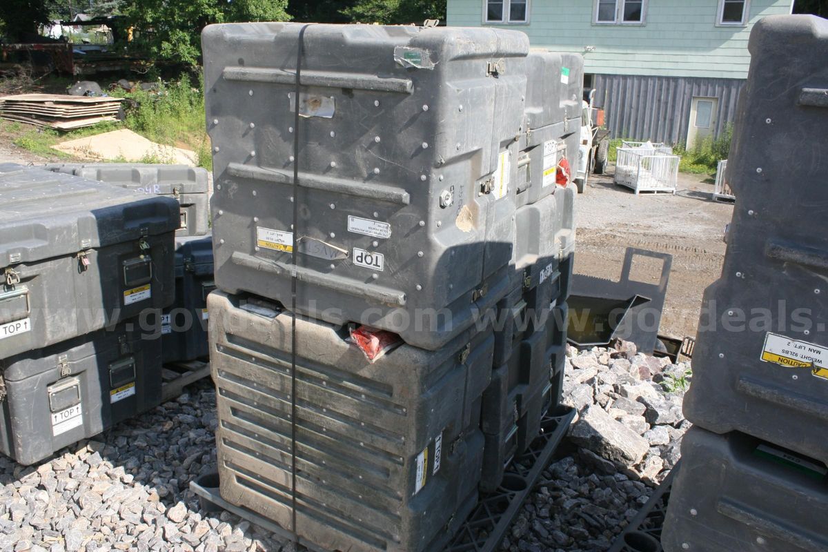 Lot of 5 US Military Pelican / Hardigg Style Cases