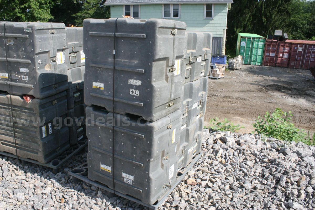 Lot of 5 US Military Pelican / Hardigg Style Cases