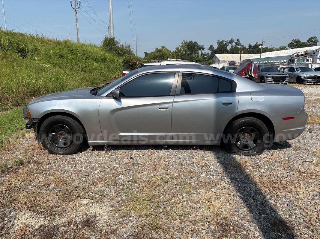 2013 Dodge Charger - PARTS ONLY - NO TRANSMISSION/ENGINE BAD