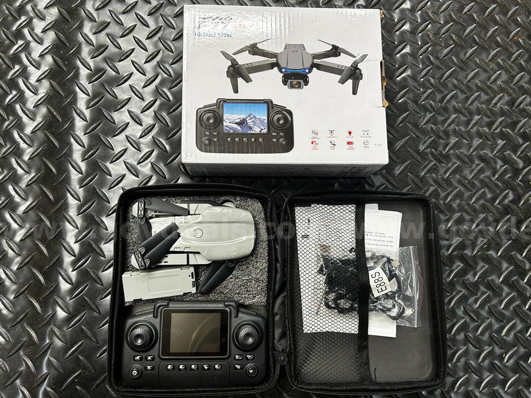 Free Shipping - NEW factory Sealed - Foldable Drone w Dual 4K HD Cameras, FPV Live Video, 3 Speeds, 2 Batteries