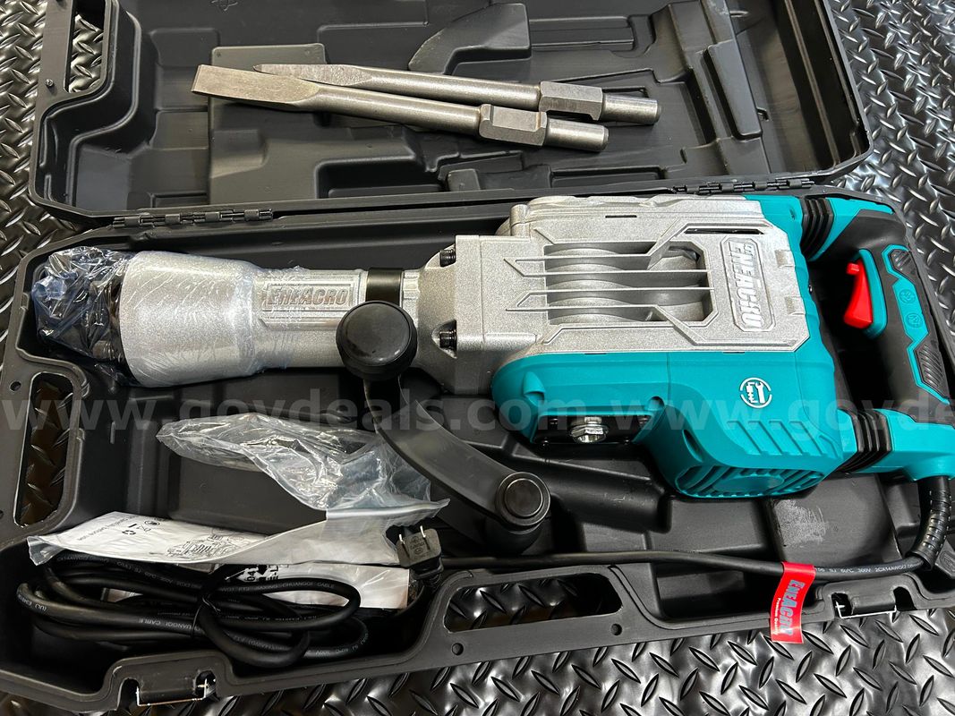 FREE SHIPPING - Demolition Jack Hammer – 14.5 Amp SDS-Hex Concrete Breaker (65 Joules) with 2 Chisels & Wheeled Case