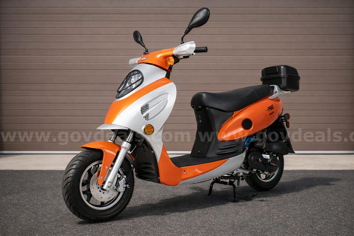 Free Shipping 2025 New 50cc Gas Scooter Moped Automatic Street Style Bike