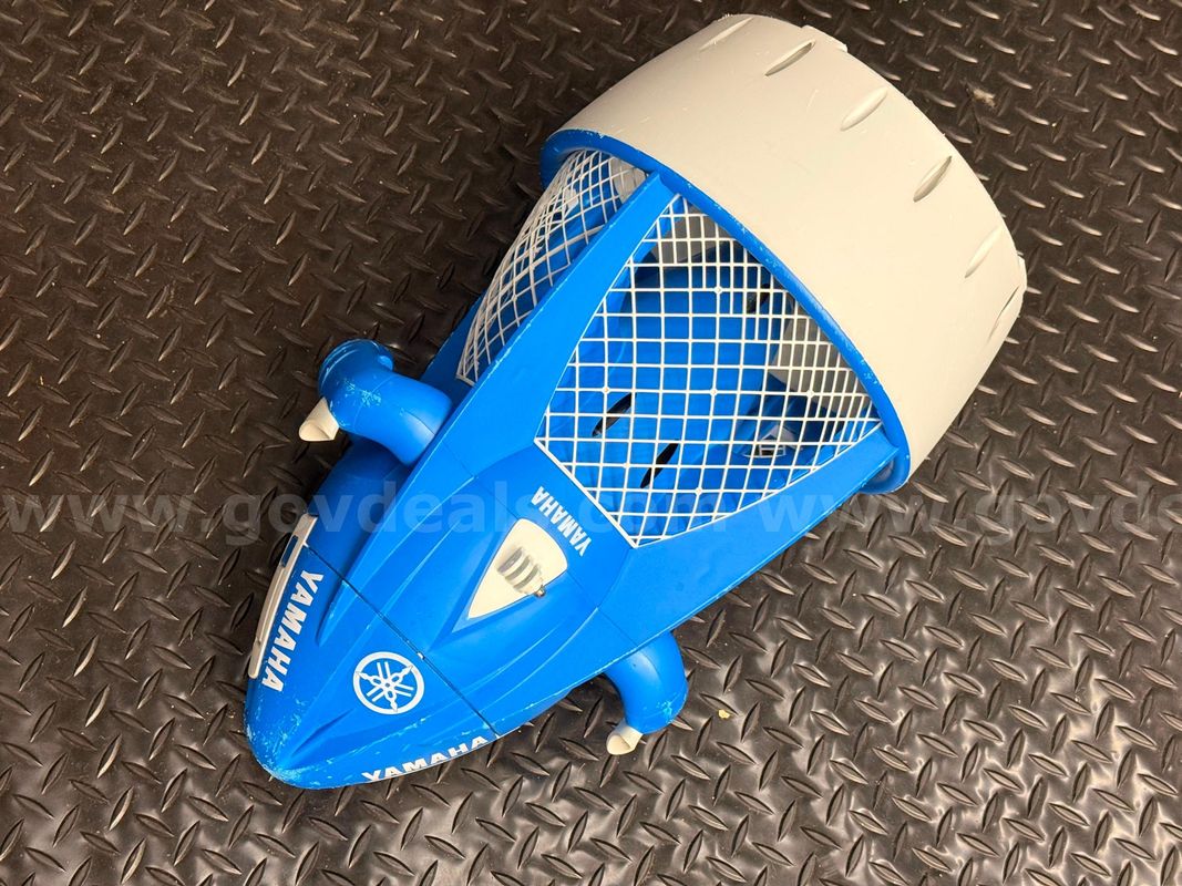 FREE SHIPPING WORKS Yamaha Seal YME23002 Underwater Sea Scooter – Tested Working w/ Charger