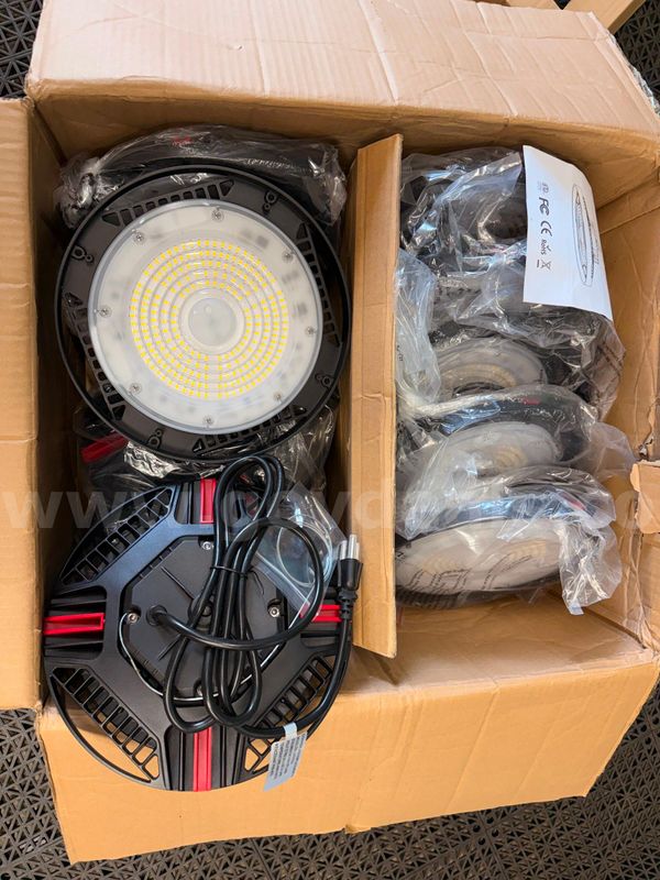 FREE SHIPPING NEW 10 Pack UFO LED High Bay Shop Lights, 150W, 5000K, 22,500 Lumens, Free Shipping