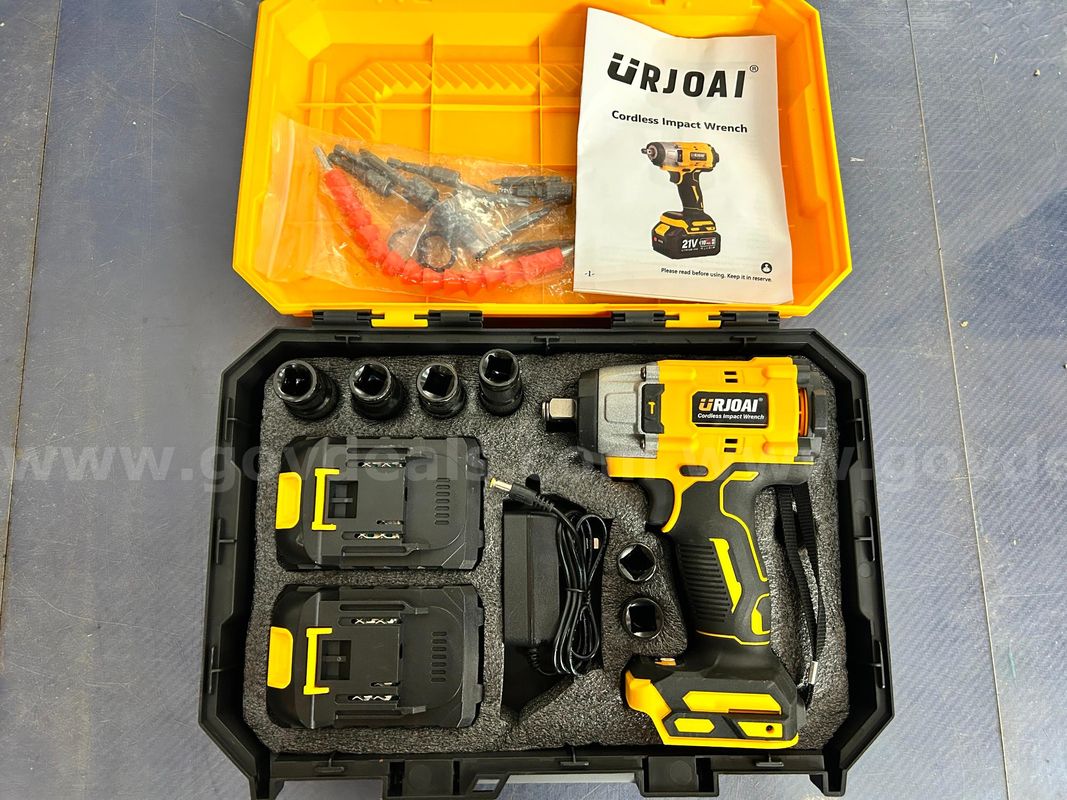 Free Shipping New Factory Sealed Cordless 1/2" Impact Wrench Torque Brushless Motor 2x 4.0Ah Batteries/Charger/Sockets