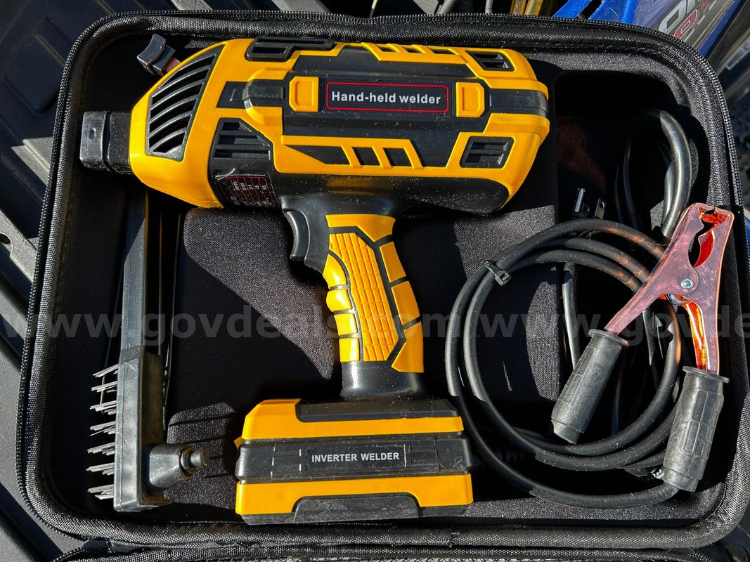 FREE SHIPPING New Handheld Welding Machine 110V IGBT Inverter ARC Welder (20–120 Amp)