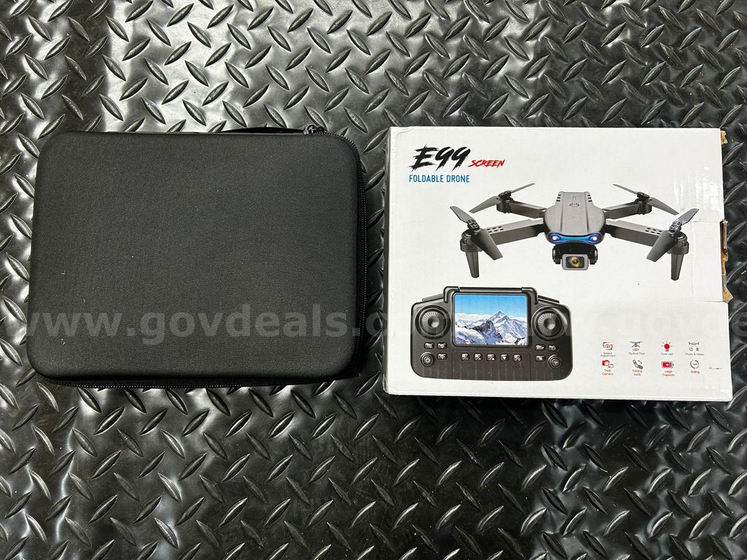 Free Shipping - NEW factory Sealed - Foldable Drone w Dual 4K HD Cameras, FPV Live Video, 3 Speeds, 2 Batteries