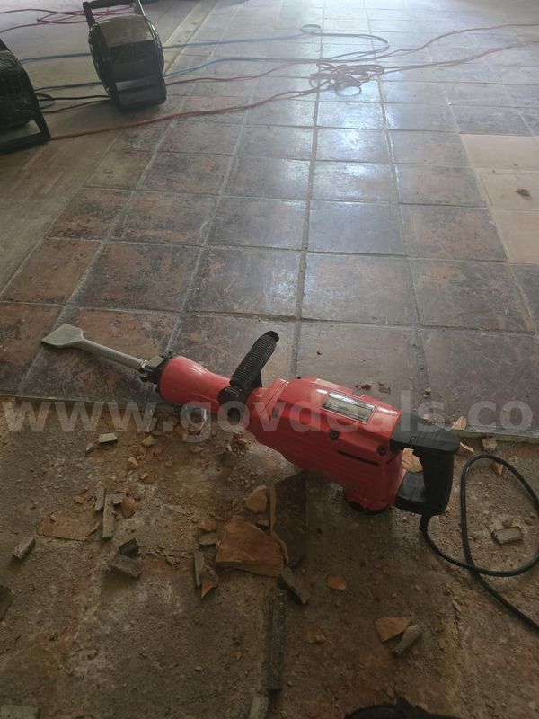 FREE SHIPPING New 2200W Electric Demolition Jack Hammer w/ Flat & Point Chisels