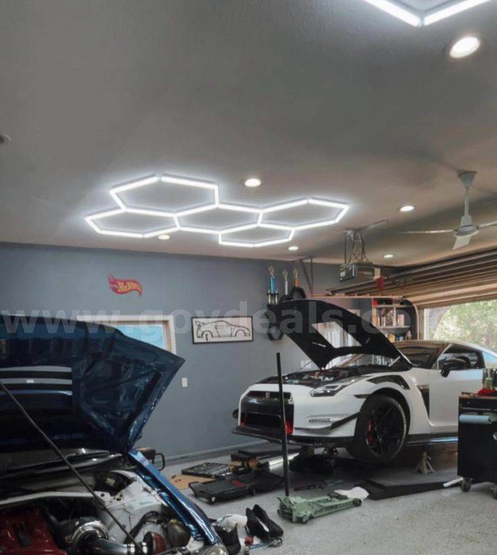 FREE SHIPPING New 168W Hexagon LED Garage Light – 18,480 Lumens – 110V