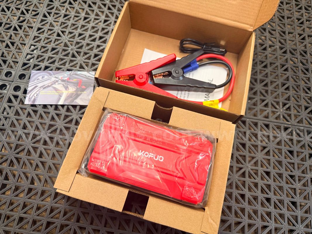 Free Shipping Brand New 3000A Portable Car Battery Jump Starter – Gas & Diesel – USB & LED