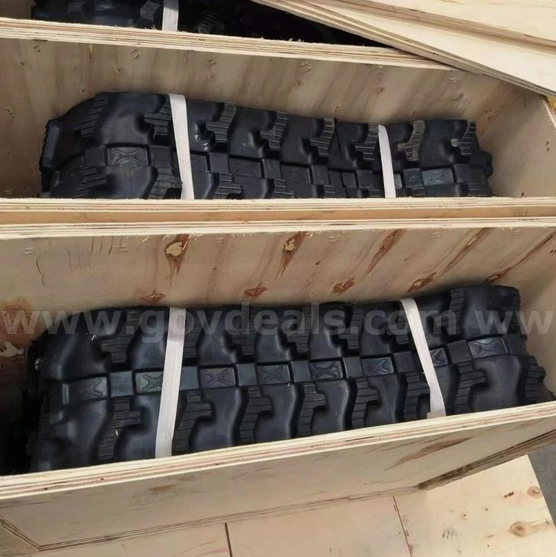 FREE SHIPPING - Lot of 2 Rubber Tracks 180×72×37mm (7.09"x2.83"x37) for Mini Excavator or Skid Steer