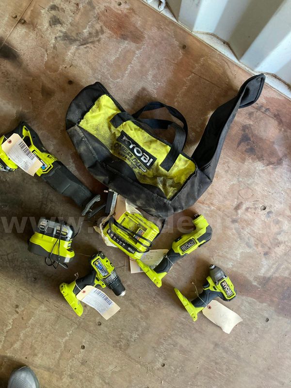 Ryobi Tool Bag w/ tools
