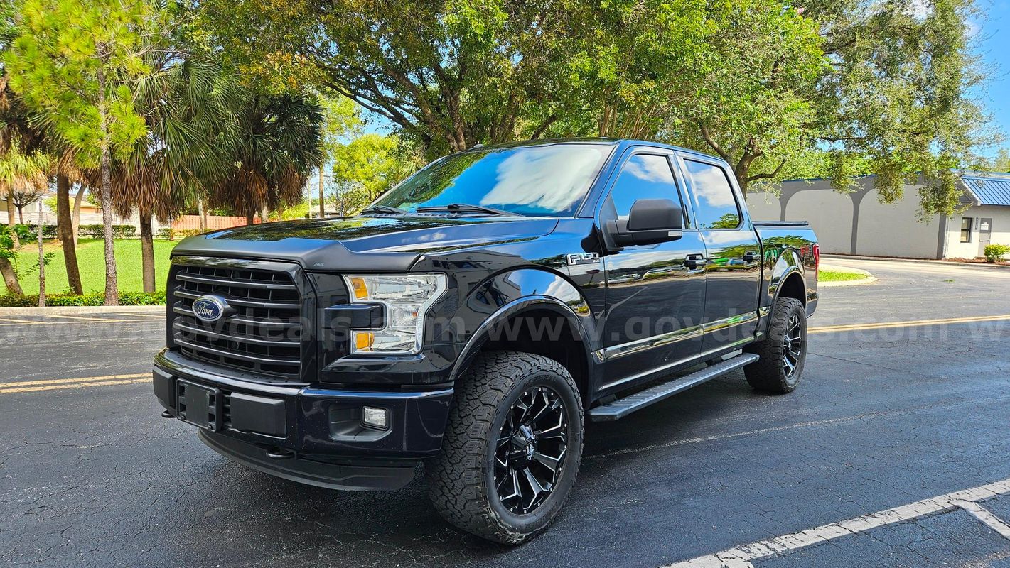2016 Ford F-150 4WD V8 CREW CAB 5.0L XLT