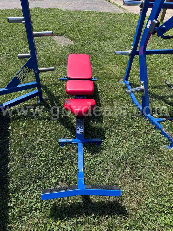 Hammer Strength Bench