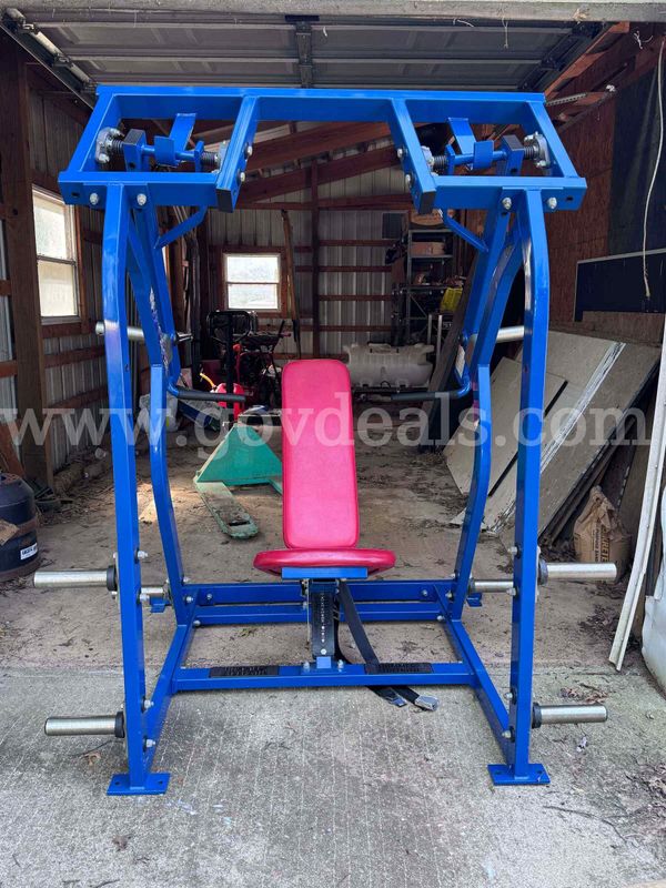 Hammer Strength ISO-Lateral Shoulder Press