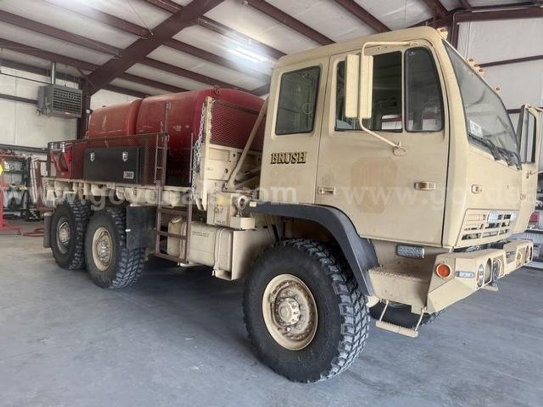2004 Stewart and Stevenson Brush Truck