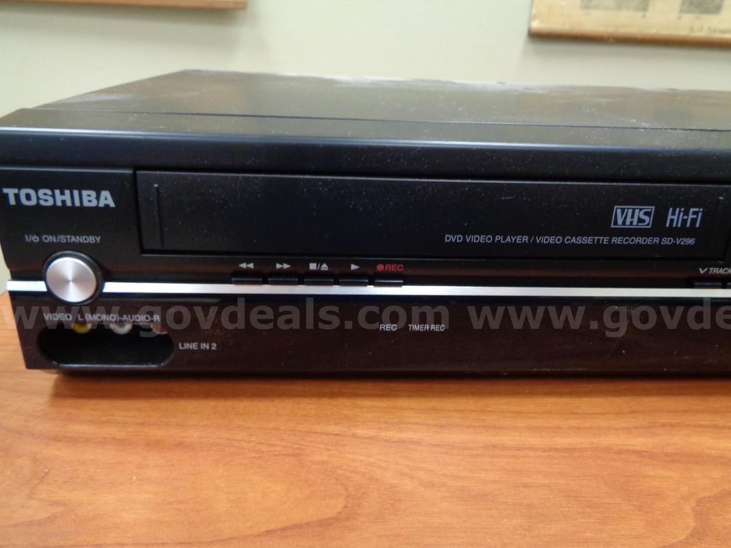 Toshiba VCR/DVD player