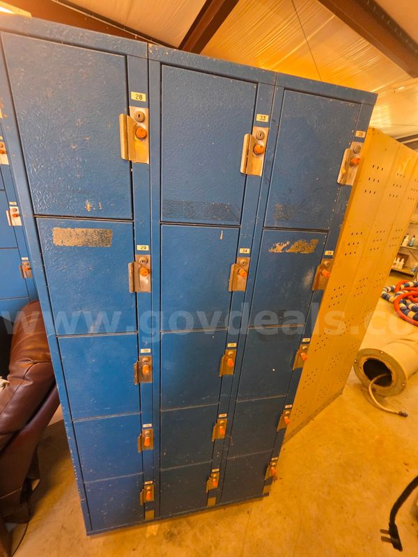 15 Cabinet Locker